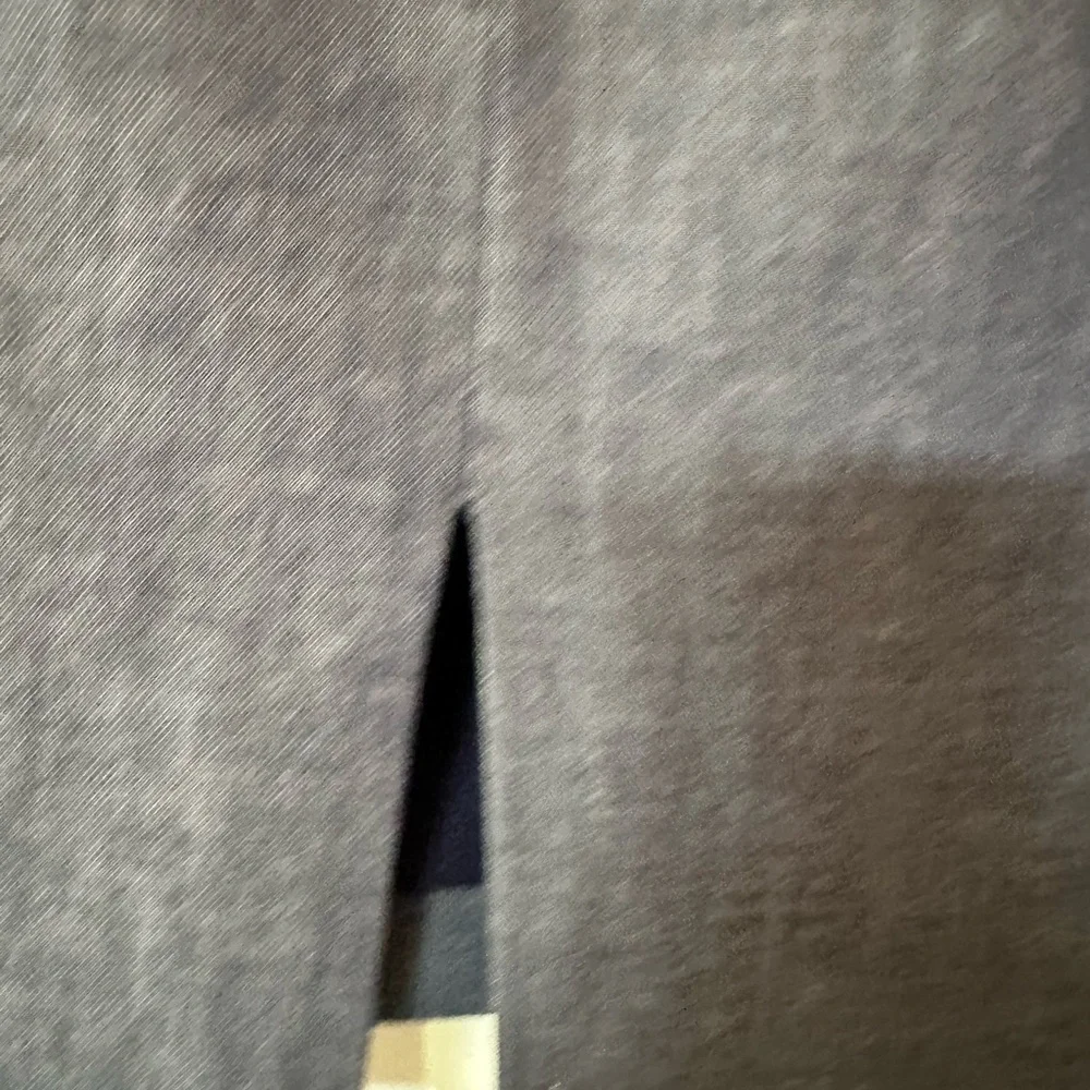 Like new Express‎ Blue Linen Pencil Skirt. Size 10.